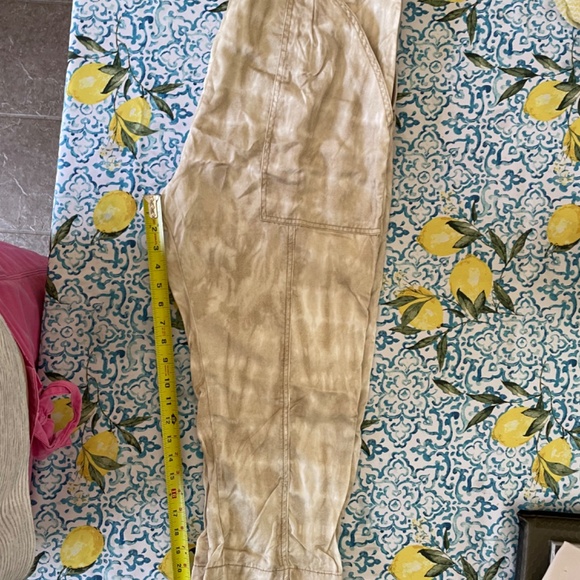 🎀 NWT Anthro Pants Cropped Pockets Tie Dye Neutral Casual - Picture 3 of 7